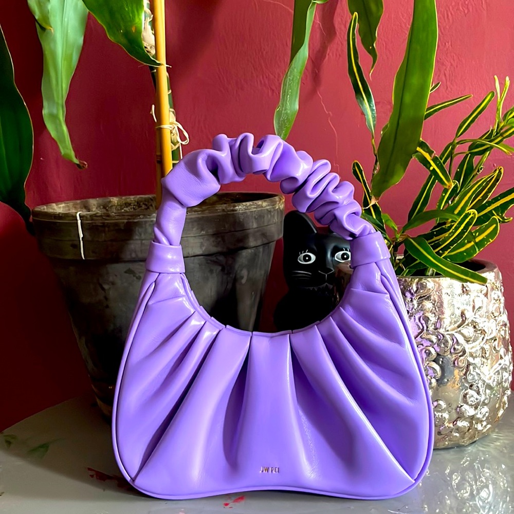 JW PEI purse in lavender